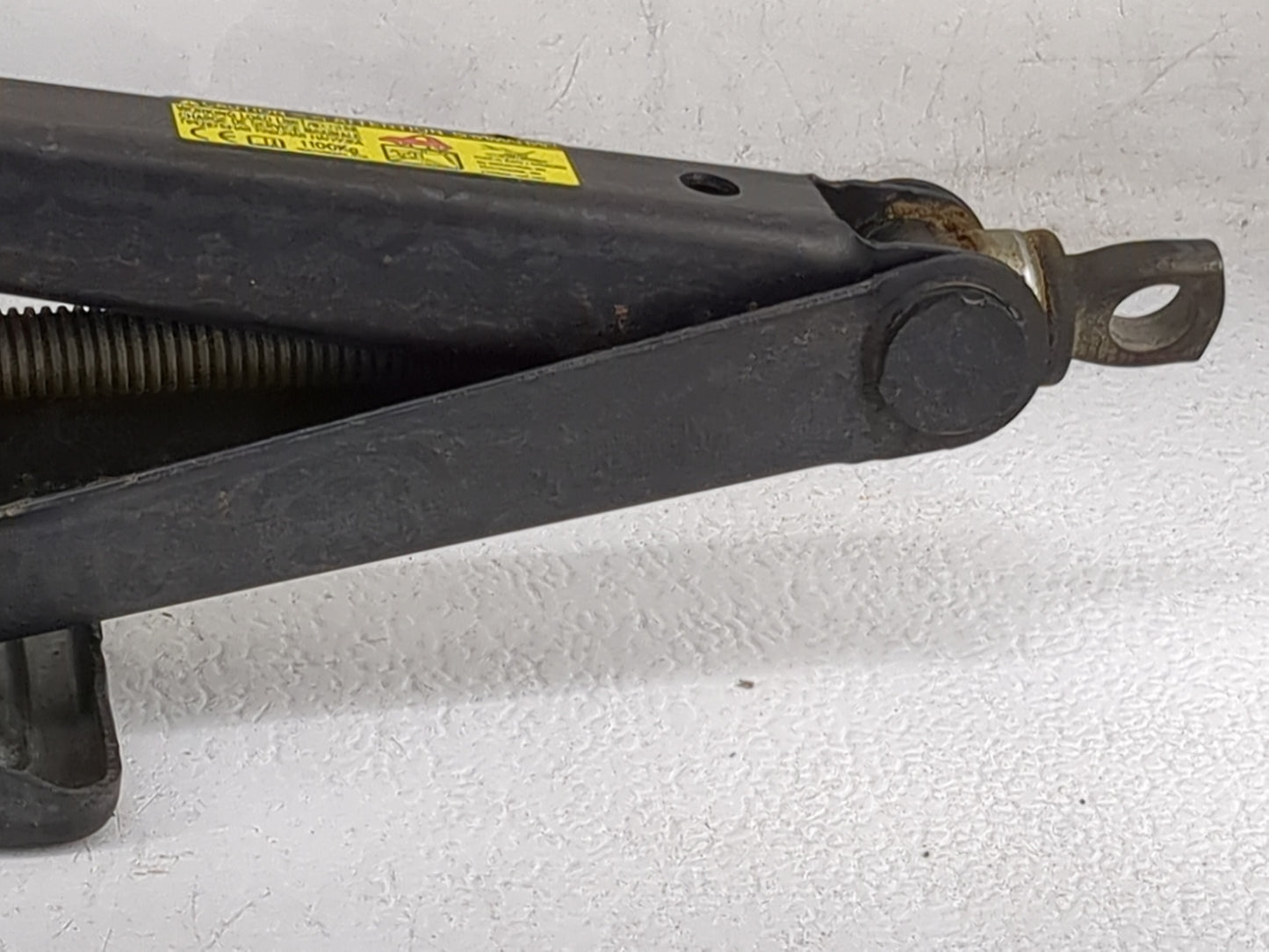 2015 Toyota Rav4 Spare Scissor Car Jack Black - Oemusedautoparts1.com