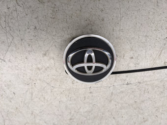 compare product 2015 Toyota Rav4 Rim Wheel Center Cap Chrome 1481041