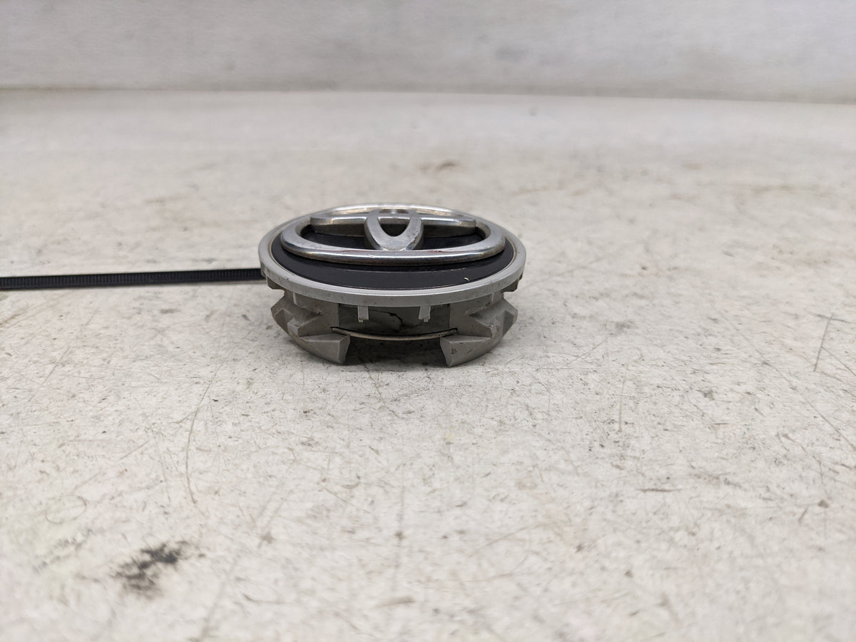2015 Toyota Rav4 Rim Wheel Center Cap Chrome 1481041 - Oemusedautoparts1.com
