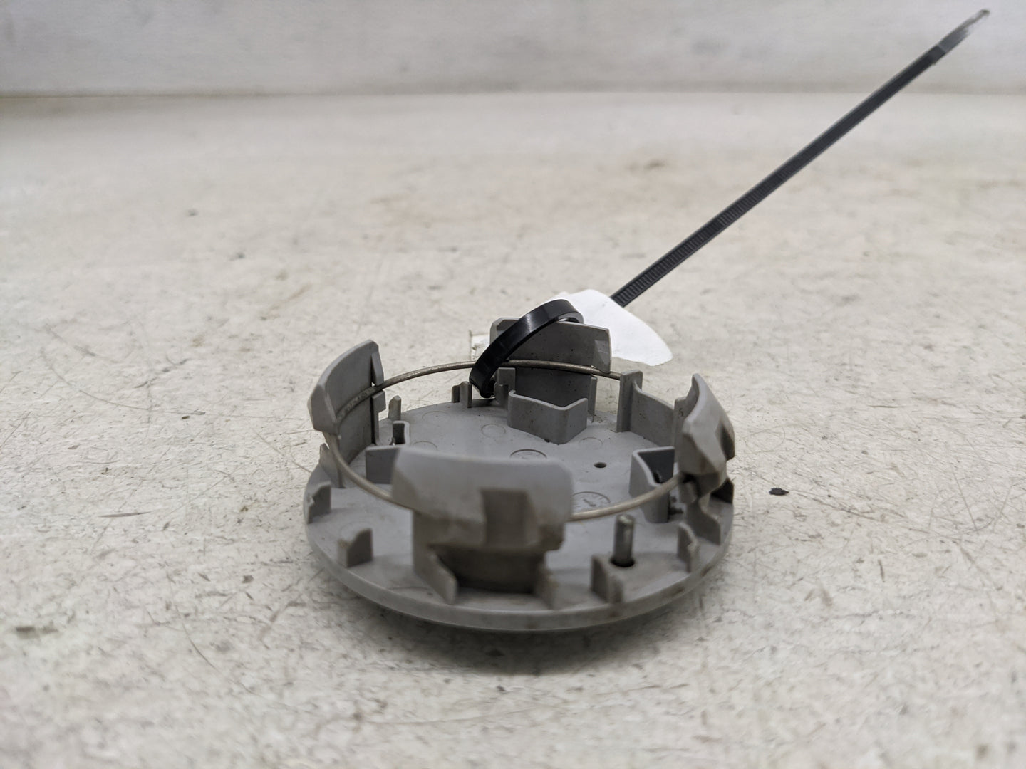 2015 Toyota Rav4 Rim Wheel Center Cap Chrome 1481041 - Oemusedautoparts1.com