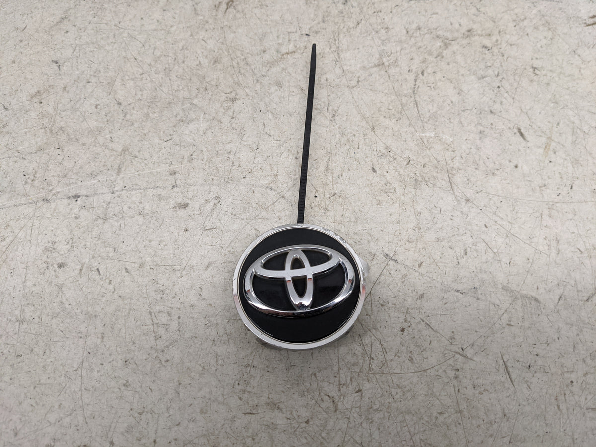 2015 Toyota Rav4 Rim Wheel Center Cap Chrome 1481064 - Oemusedautoparts1.com