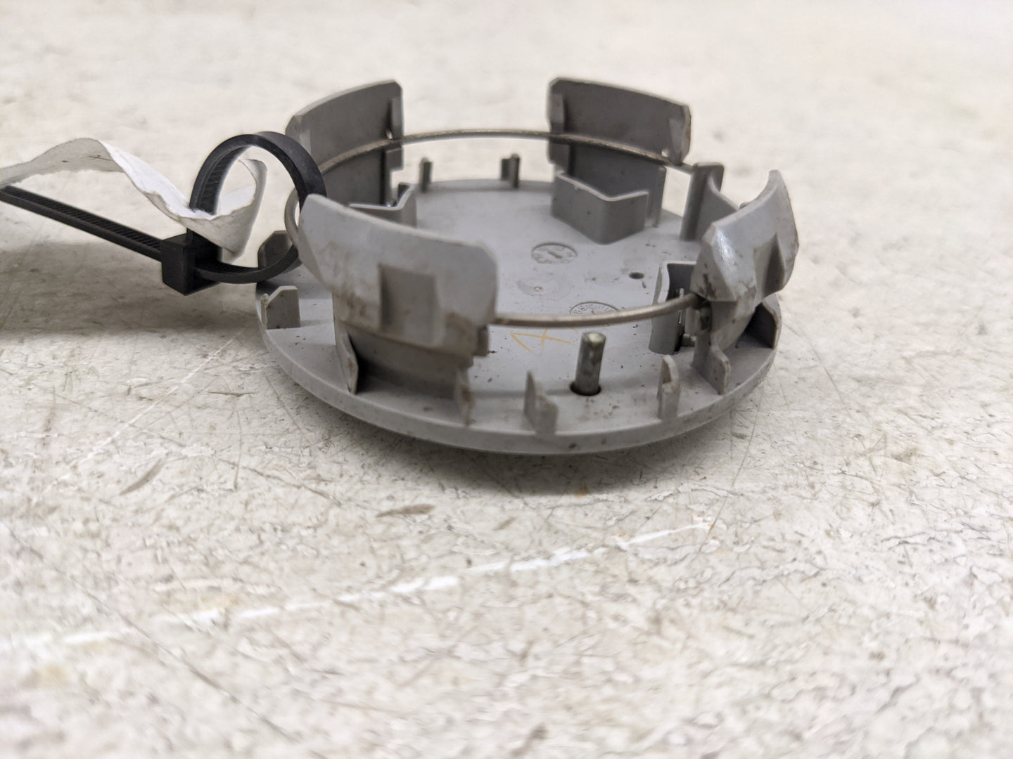 2015 Toyota Rav4 Rim Wheel Center Cap Chrome 1481064 - Oemusedautoparts1.com
