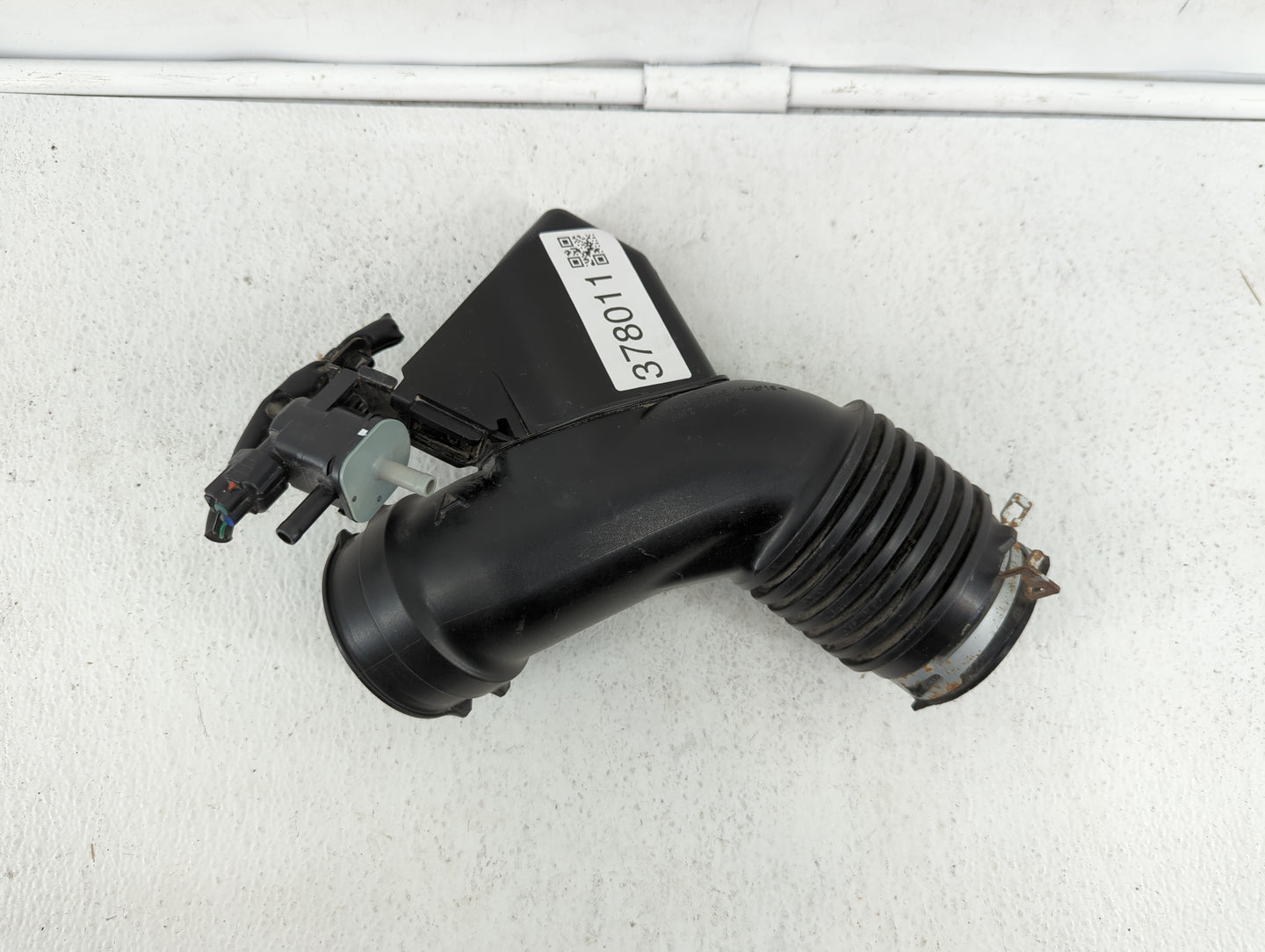 2015 Toyota Rav4 Air Cleaner Intake Duct Hose Tube - Oemusedautoparts1.com