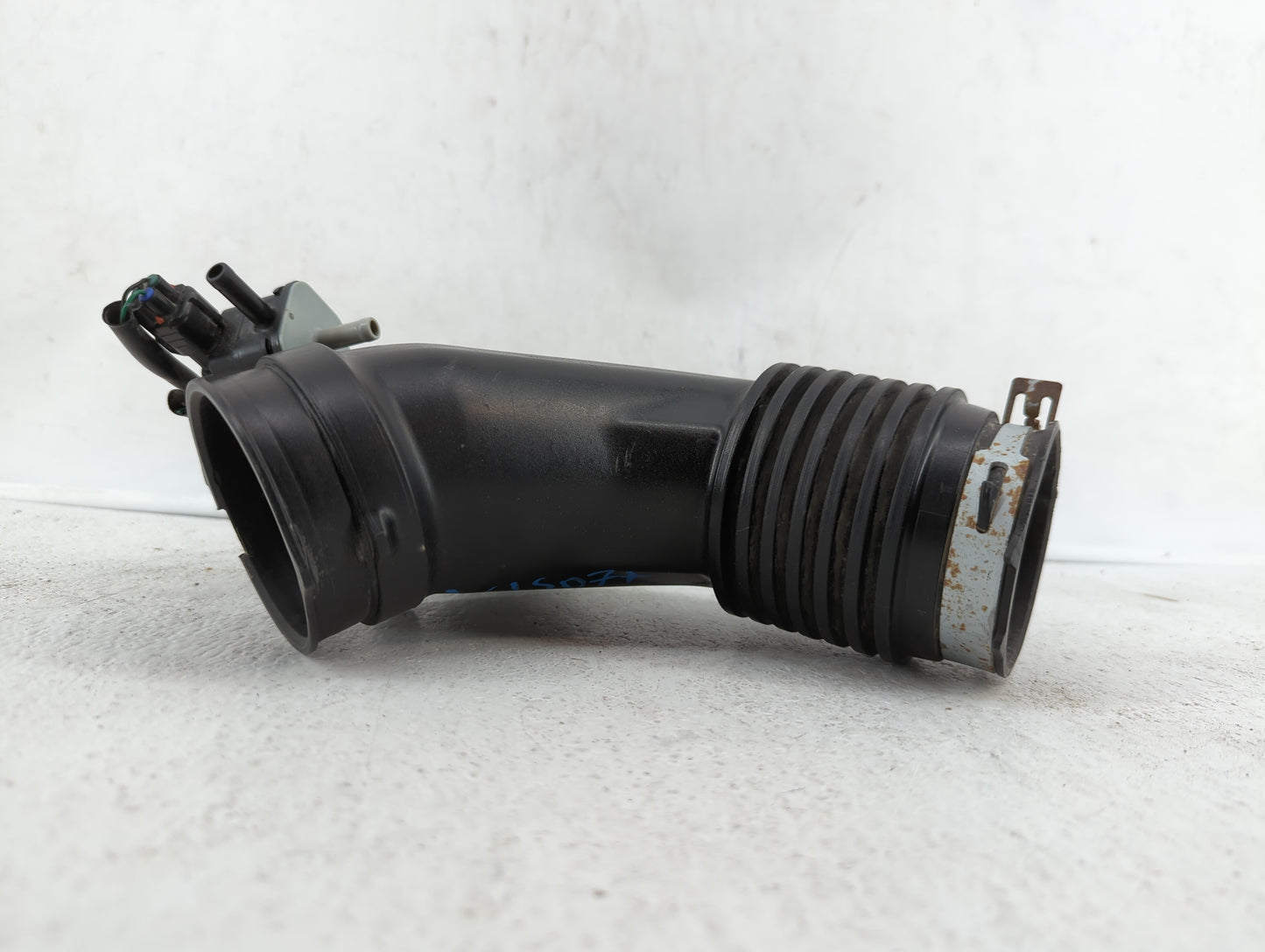 2015 Toyota Rav4 Air Cleaner Intake Duct Hose Tube - Oemusedautoparts1.com