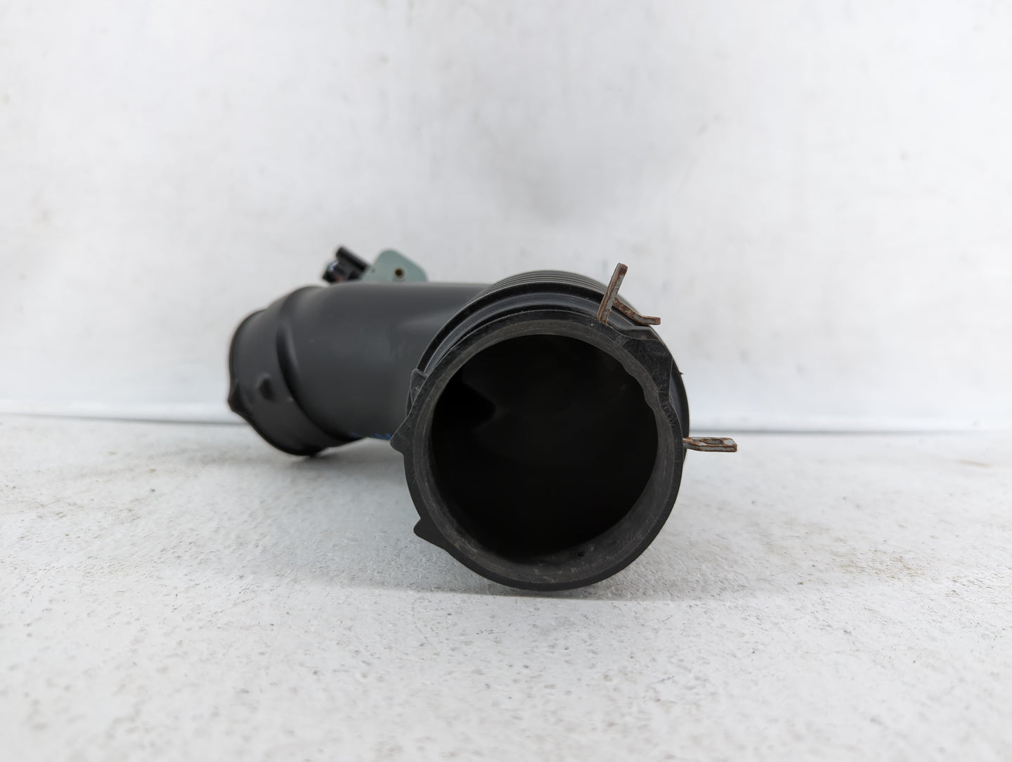 2015 Toyota Rav4 Air Cleaner Intake Duct Hose Tube - Oemusedautoparts1.com