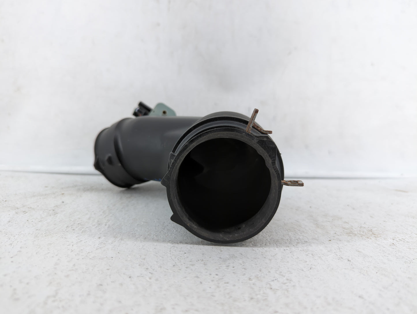 2015 Toyota Rav4 Air Cleaner Intake Duct Hose Tube - Oemusedautoparts1.com