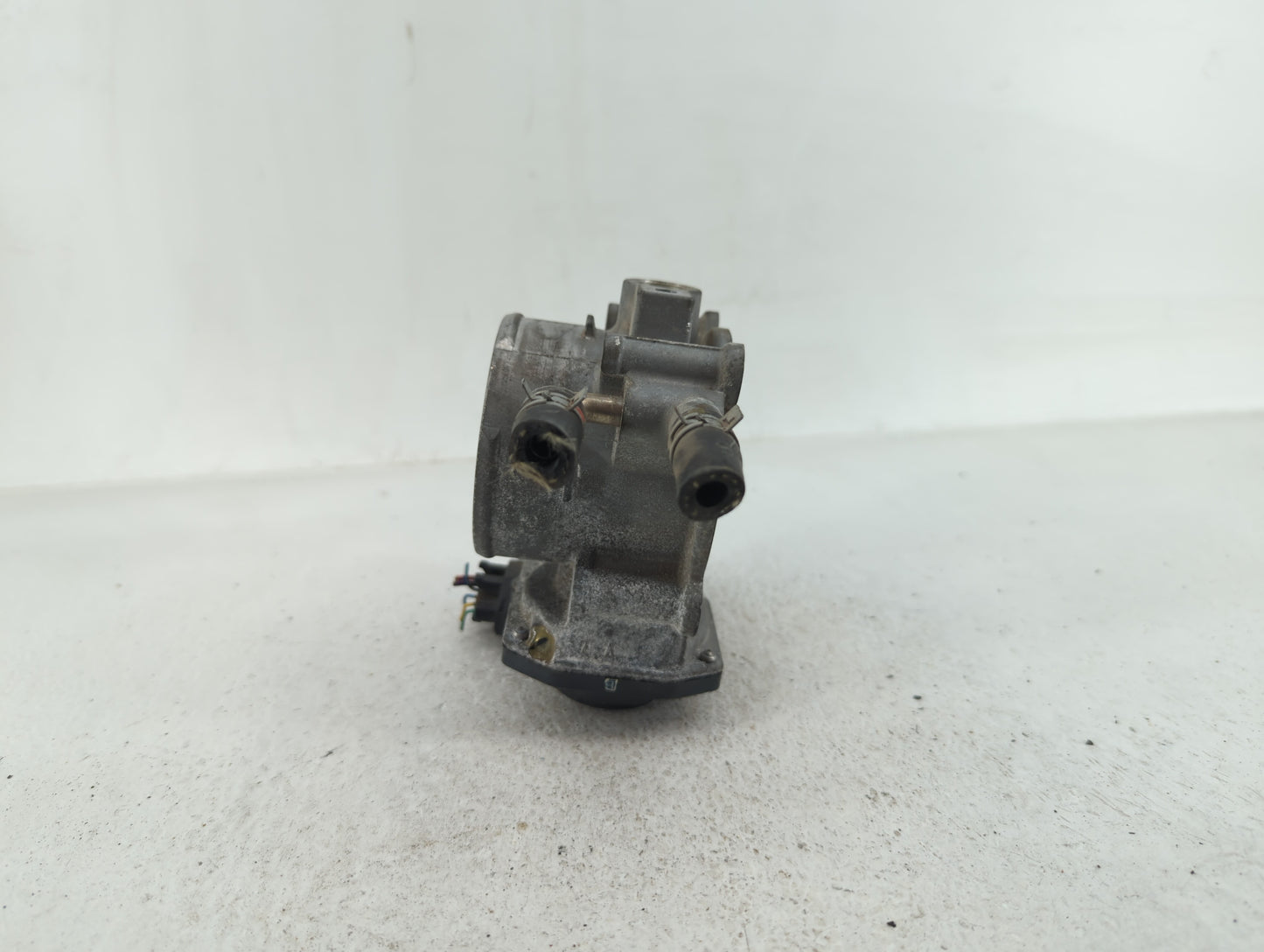 2009-2018 Toyota Rav4 Throttle Body P/N:22030-36010 22030-0V010 Fits Fits 2009 2010 2011 2012 2013 2014 2015 2016 2017 2018 