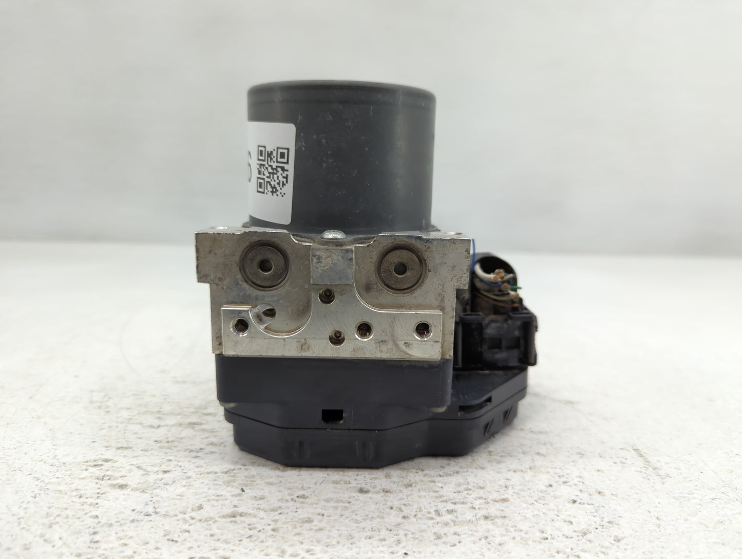 2015 Toyota Rav4 ABS Pump Control Module Replacement P/N:44540-0R132 89541-0R052 Fits OEM Used Auto Parts - Oemusedautoparts
