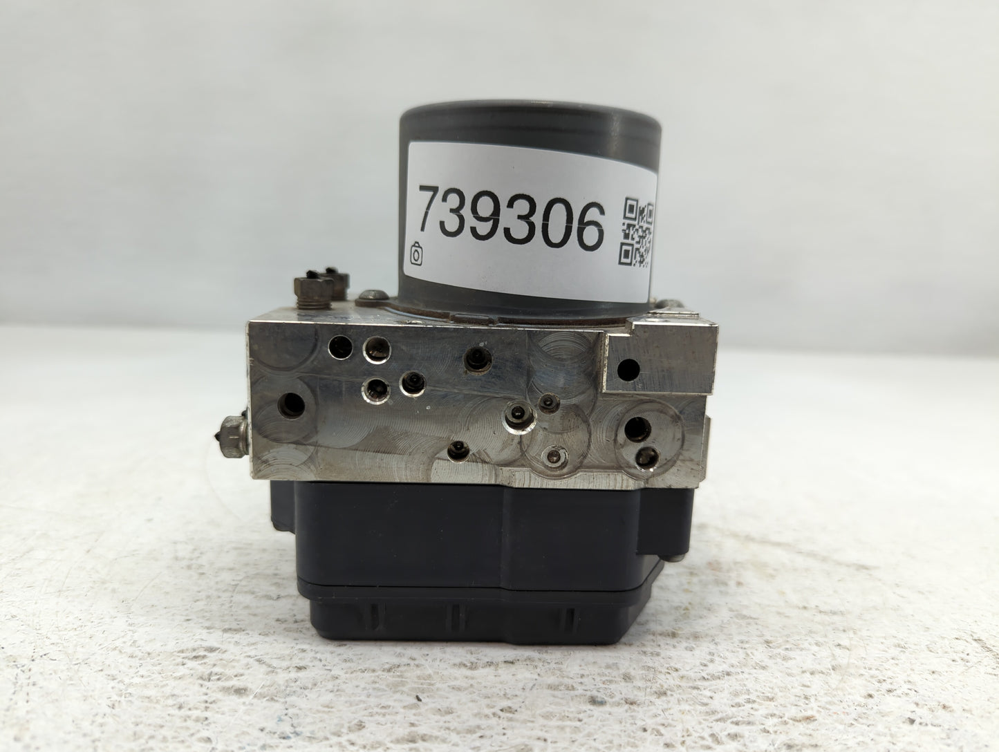 2015 Toyota Rav4 ABS Pump Control Module Replacement P/N:44540-0R132 89541-0R052 Fits OEM Used Auto Parts - Oemusedautoparts