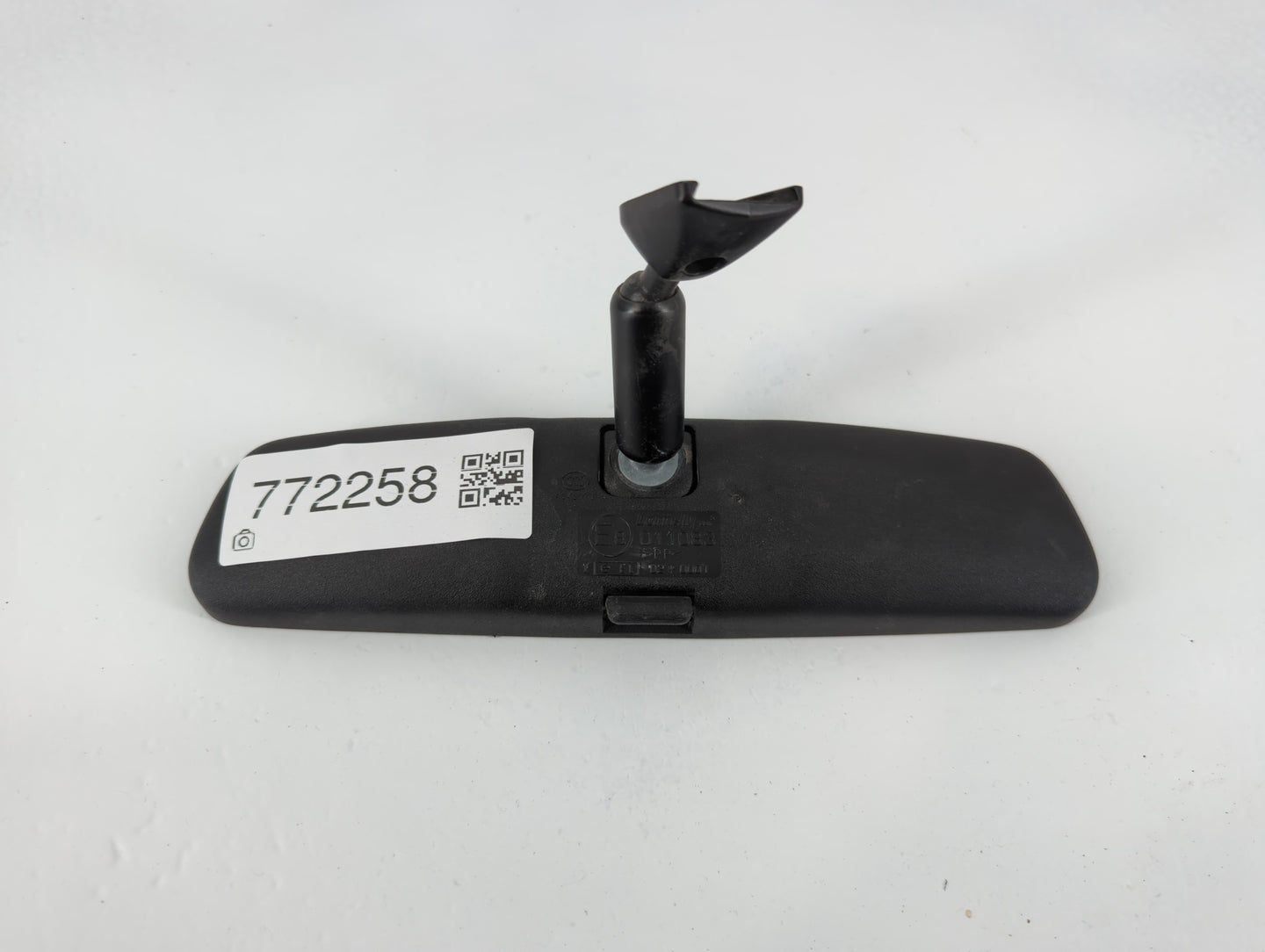 2004-2015 Toyota Rav4 Interior Rear View Mirror Replacement OEM P/N:E8011083 Fits OEM Used Auto Parts - Oemusedautoparts1.co