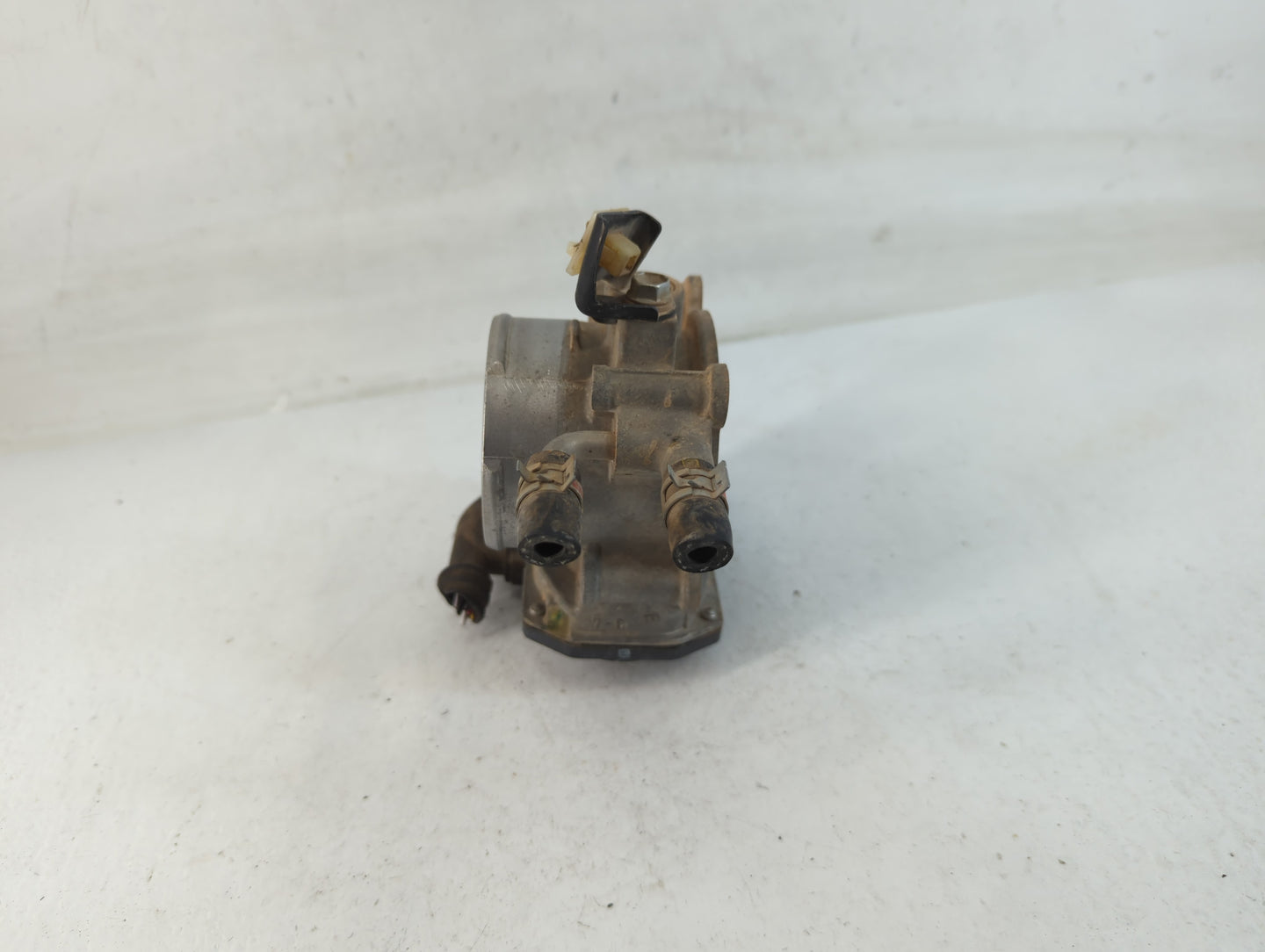 2009-2018 Toyota Rav4 Throttle Body P/N:22030-0V010 Fits Fits 2009 2010 2011 2012 2013 2014 2015 2016 2017 2018 2019 OEM Use