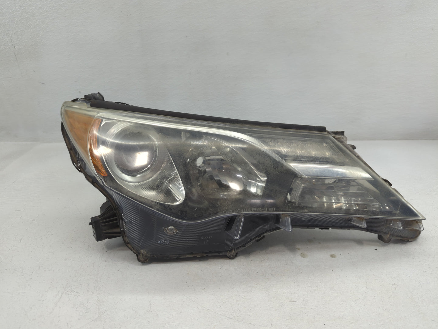 2013-2015 Toyota Rav4 Driver Left Oem Head Light Headlight Lamp - Oemusedautoparts1.com