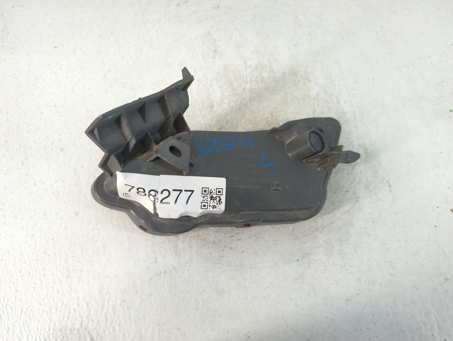 2013-2015 Toyota Rav4 Driver Left Oem Front Light Lamp - Oemusedautoparts1.com
