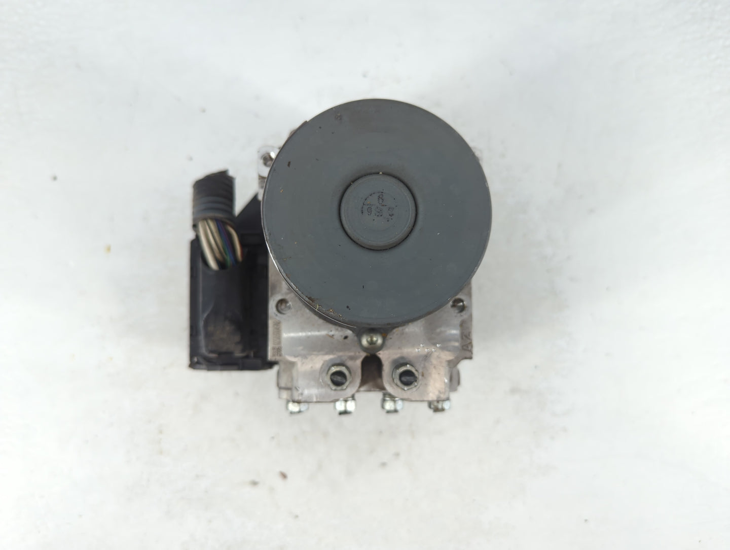 2015 Toyota Rav4 ABS Pump Control Module Replacement P/N:89541-42552 44540-42272 Fits OEM Used Auto Parts - Oemusedautoparts