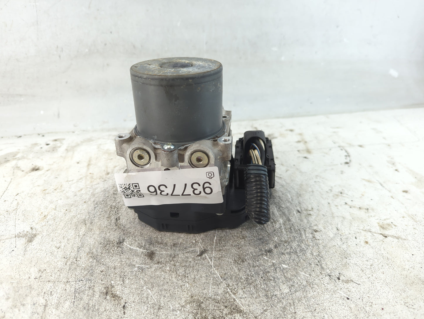 2015 Toyota Rav4 ABS Pump Control Module Replacement P/N:89541-42552 44540-42272 Fits OEM Used Auto Parts - Oemusedautoparts
