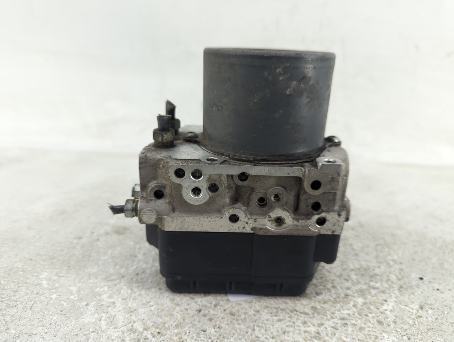 2015-2016 Toyota Sienna ABS Pump Control Module Replacement P/N:133000-6710 89541-08240, 44540-08220 Fits Fits 2015 2016 OEM