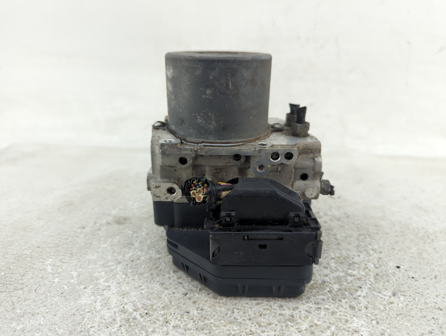 2015-2016 Toyota Sienna ABS Pump Control Module Replacement P/N:133000-6710 89541-08240, 44540-08220 Fits Fits 2015 2016 OEM