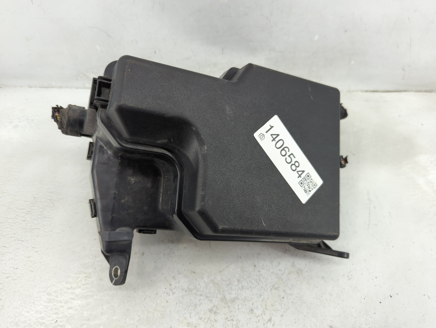 2011-2016 Toyota Sienna Fusebox Fuse Box Panel Relay Module P/N:82672-08120 Fits Fits 2011 2012 2013 2014 2015 2016 OEM Used