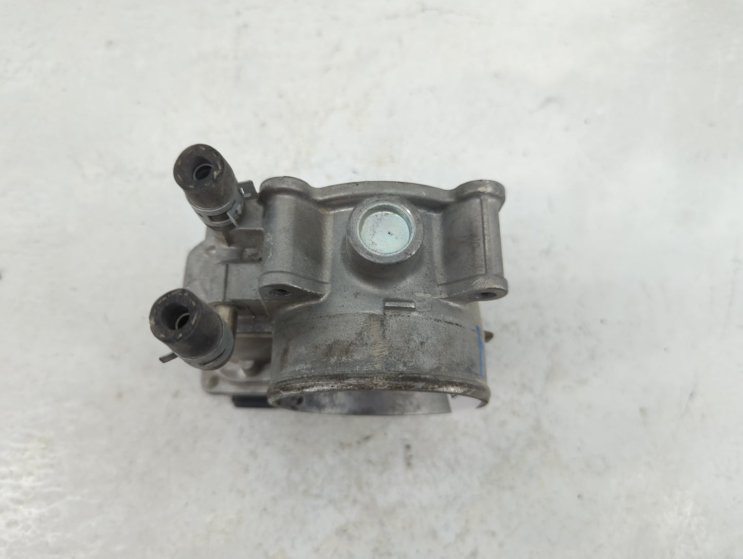 2007-2016 Toyota Sienna Throttle Body P/N:22030-0P050 Fits OEM Used Auto Parts - Oemusedautoparts1.com