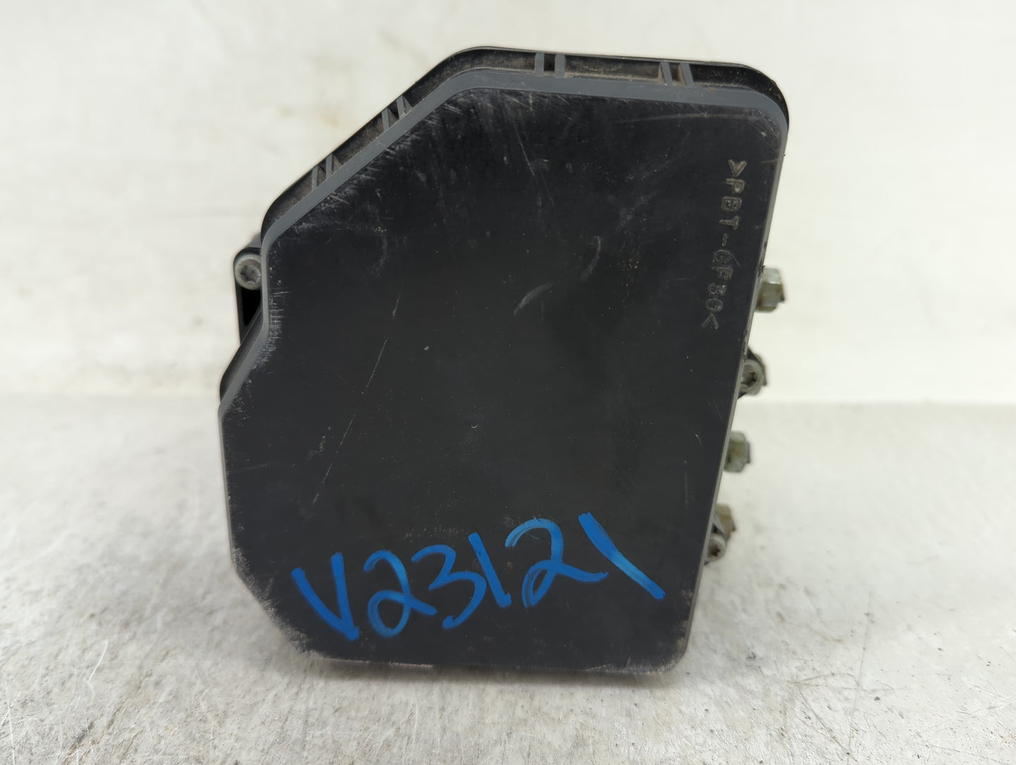 2015-2016 Toyota Sienna ABS Pump Control Module Replacement Fits Fits 2015 2016 OEM Used Auto Parts - Oemusedautoparts1.com