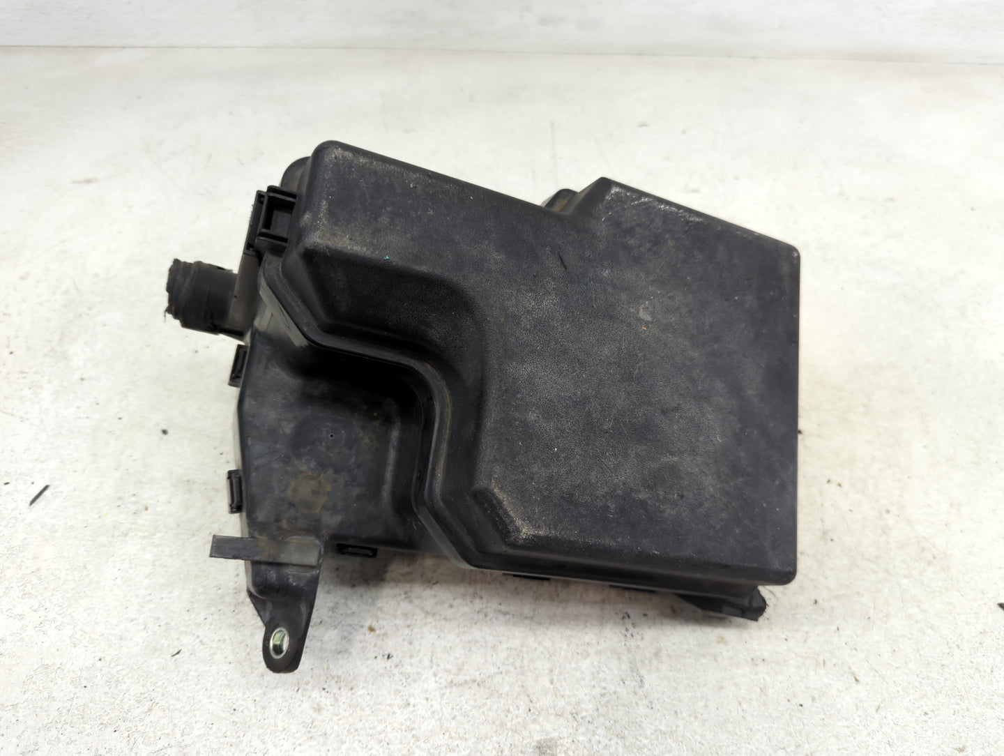 2011-2016 Toyota Sienna Fusebox Fuse Box Panel Relay Module P/N:82672-08120 Fits Fits 2011 2012 2013 2014 2015 2016 OEM Used