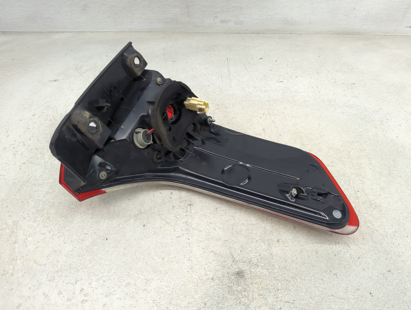 2015-2020 Toyota Sienna Tail Light Assembly Passenger Right OEM Fits Fits 2015 2016 2017 2018 2019 2020 OEM Used Auto Parts 