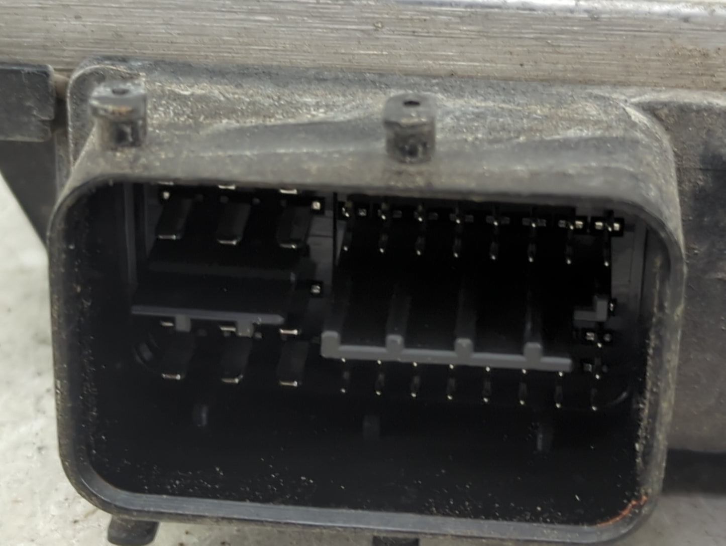 2015-2016 Toyota Sienna PCM Engine Control Computer ECU ECM PCU OEM P/N:89661-08420 Fits Fits 2015 2016 OEM Used Auto Parts 