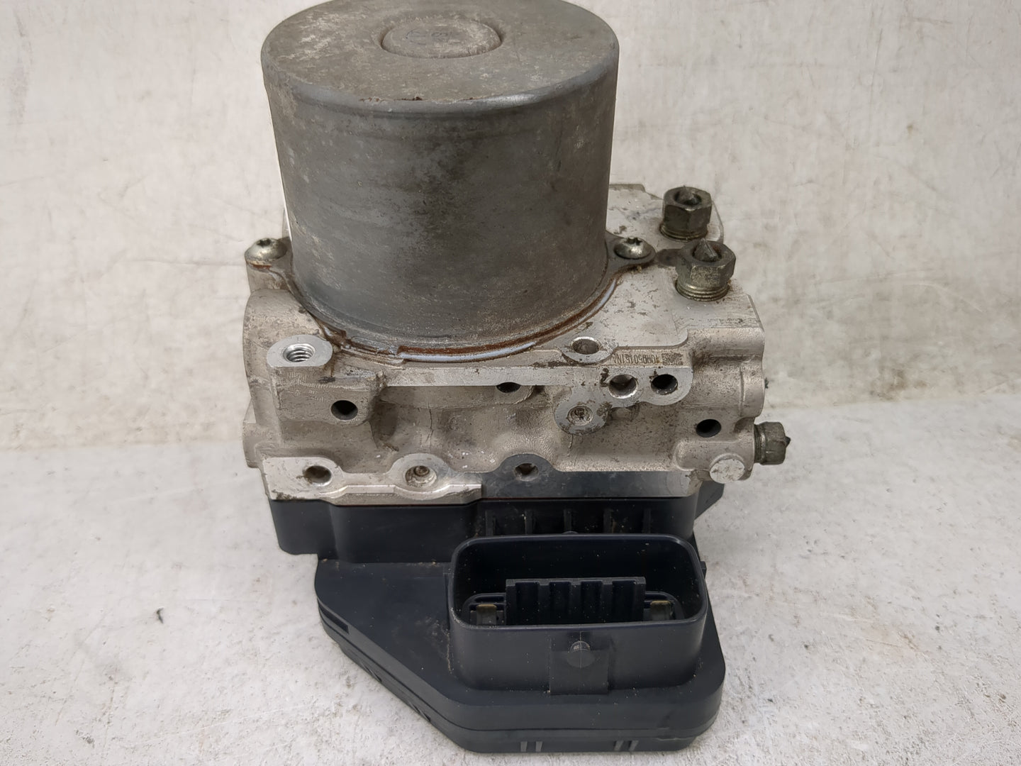 2015-2016 Toyota Sienna ABS Pump Control Module Replacement P/N:44540-08230 89541-08250, 133000-6720 Fits Fits 2015 2016 OEM
