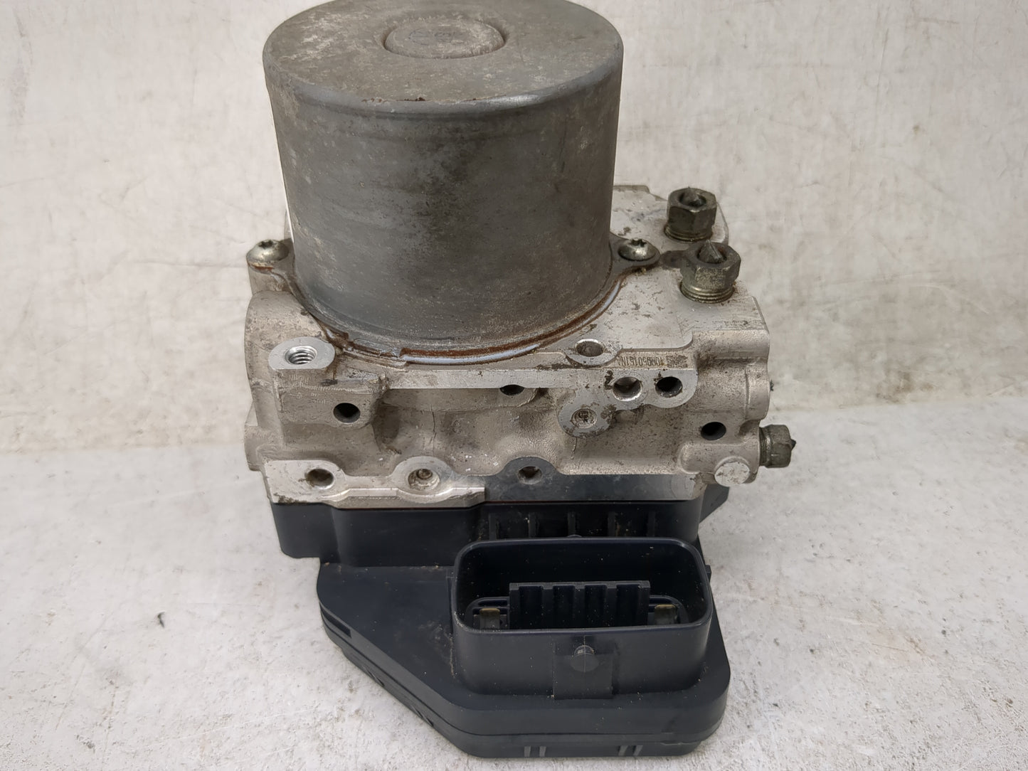 2015-2016 Toyota Sienna ABS Pump Control Module Replacement P/N:44540-08230 89541-08250, 133000-6720 Fits Fits 2015 2016 OEM