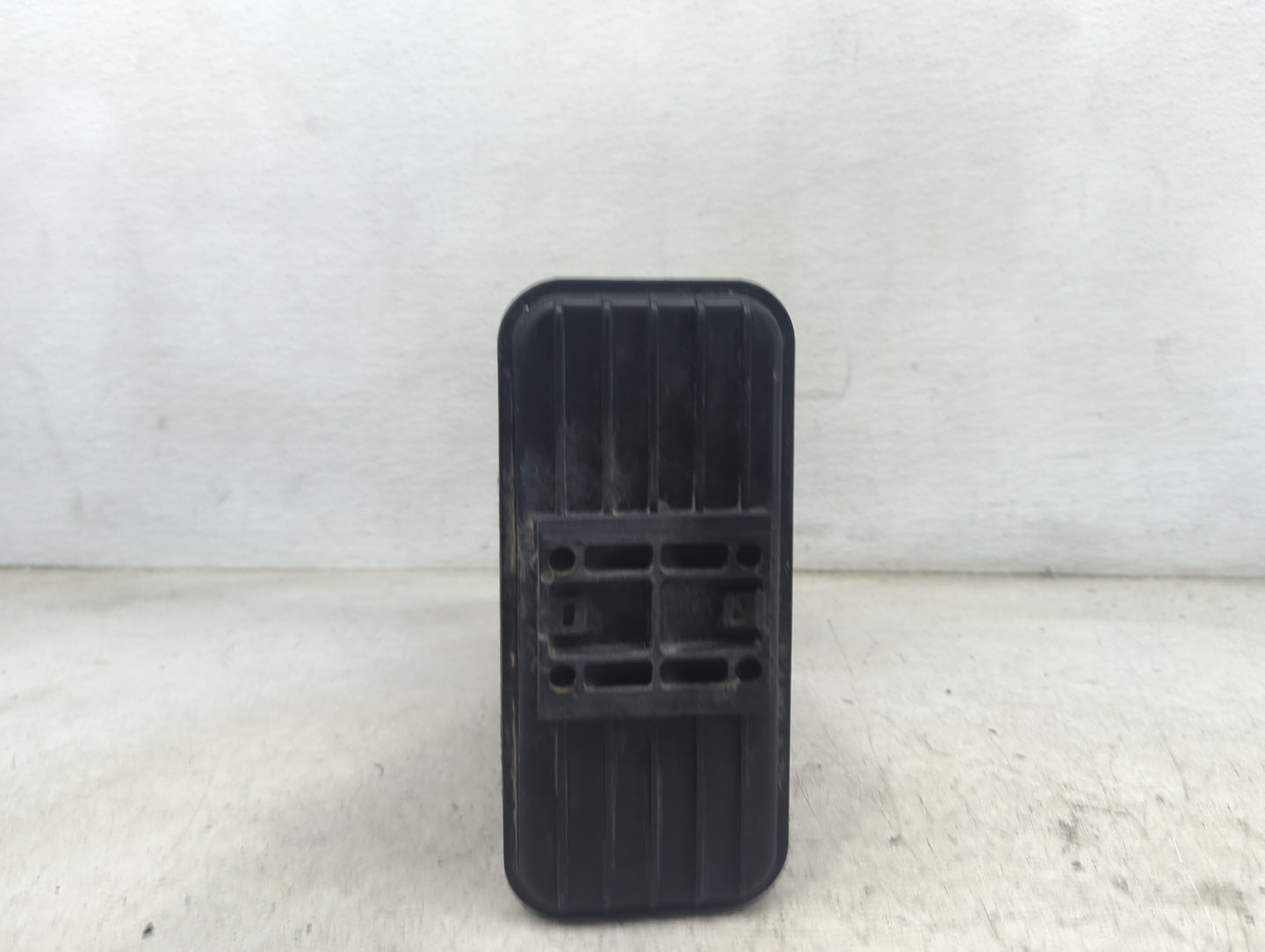 2015 Toyota Sienna Fuel Vapor Charcoal Canister 1479526 - Oemusedautoparts1.com