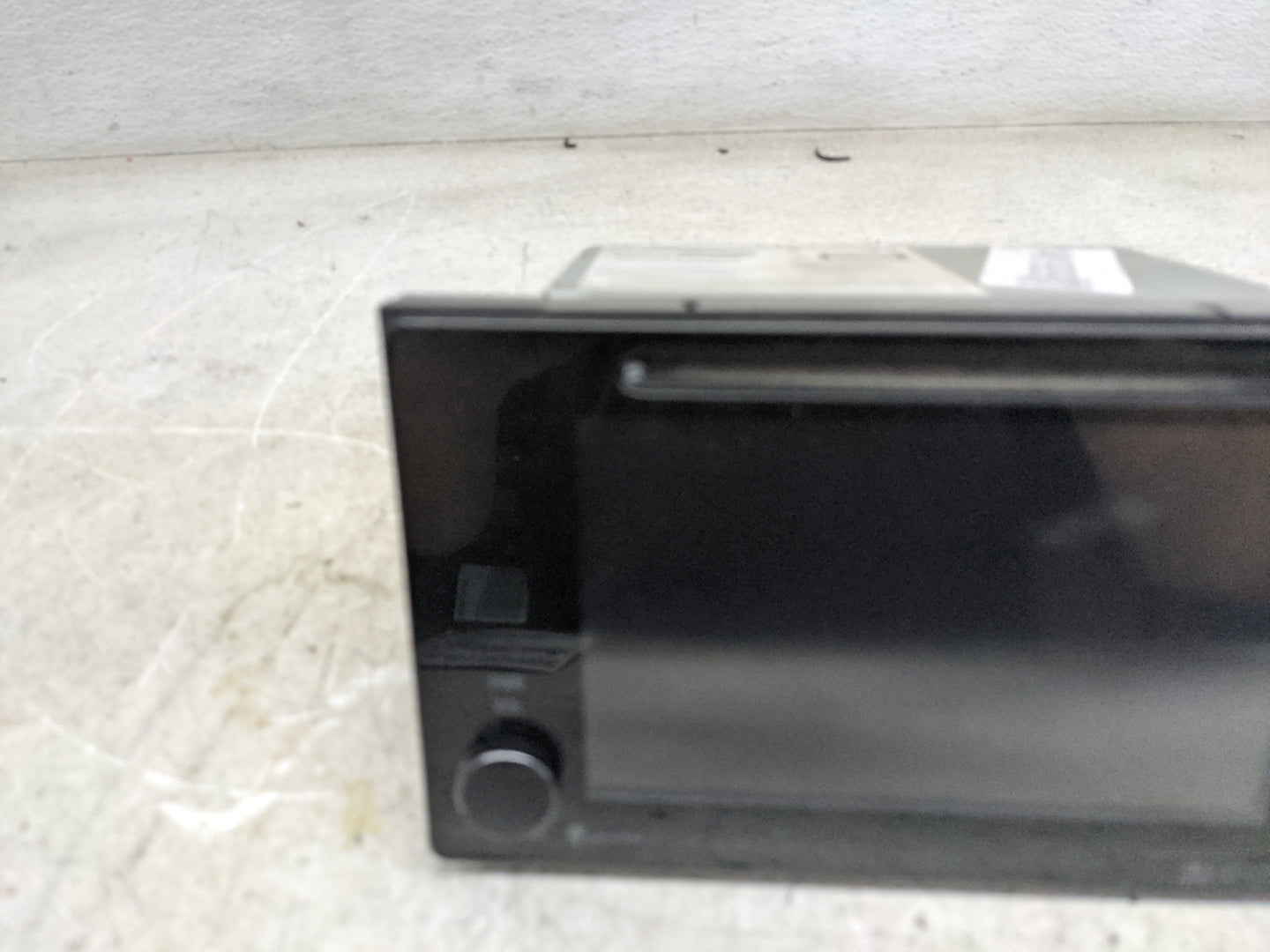 2015 Toyota Sienna Radio AM FM Cd Player Receiver Replacement P/N:86100-08031 CQ-XT44E07X Fits OEM Used Auto Parts - Oemused