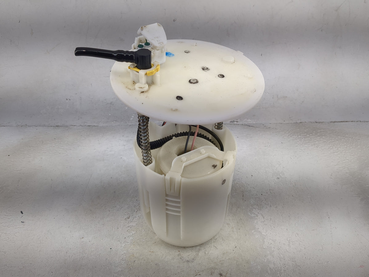 2011-2016 Toyota Sienna Electrical Gas Fuel Pump Assembly 1492743 - Oemusedautoparts1.com
