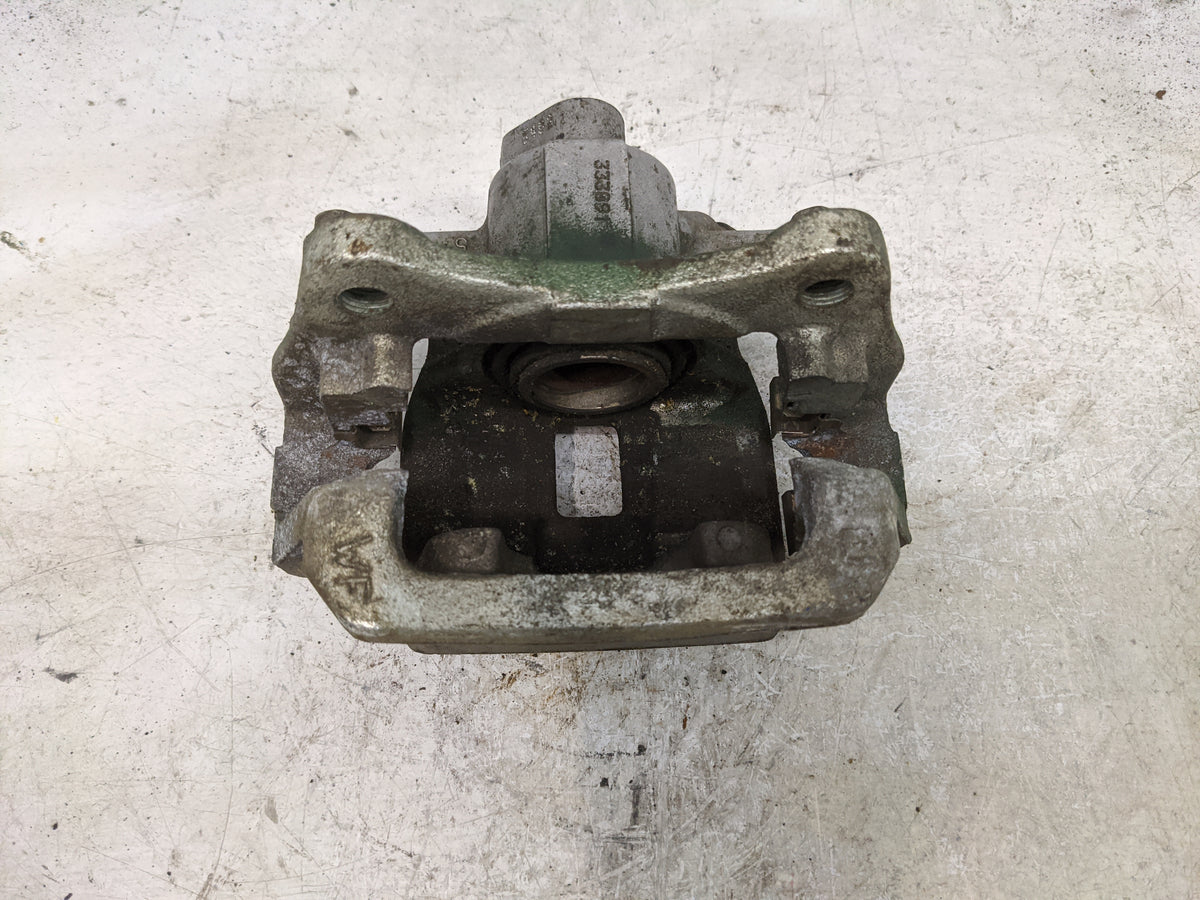 2015-2020 Toyota Sienna Front Driver Left Brake Caliper - Oemusedautoparts1.com