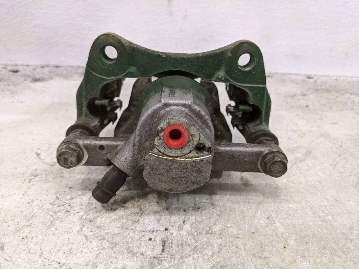2015-2020 Toyota Sienna Front Driver Left Brake Caliper - Oemusedautoparts1.com