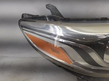 2015-2020 Toyota Sienna Passenger Right Oem Head Light Headlight Lamp