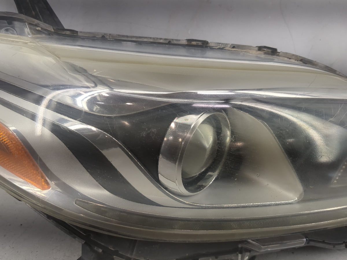 2015-2020 Toyota Sienna Passenger Right Oem Head Light Headlight Lamp - Oemusedautoparts1.com