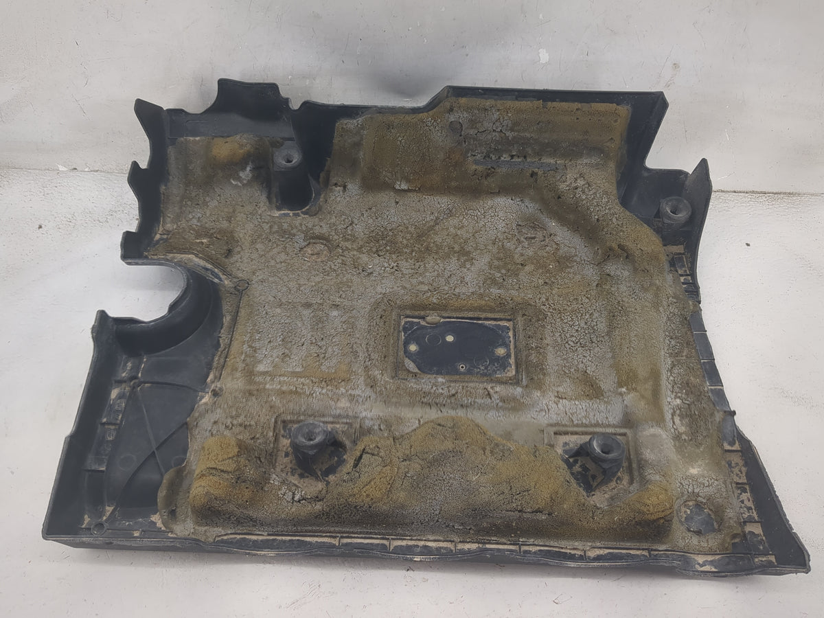 2015 Toyota Sienna Engine Cover - Oemusedautoparts1.com