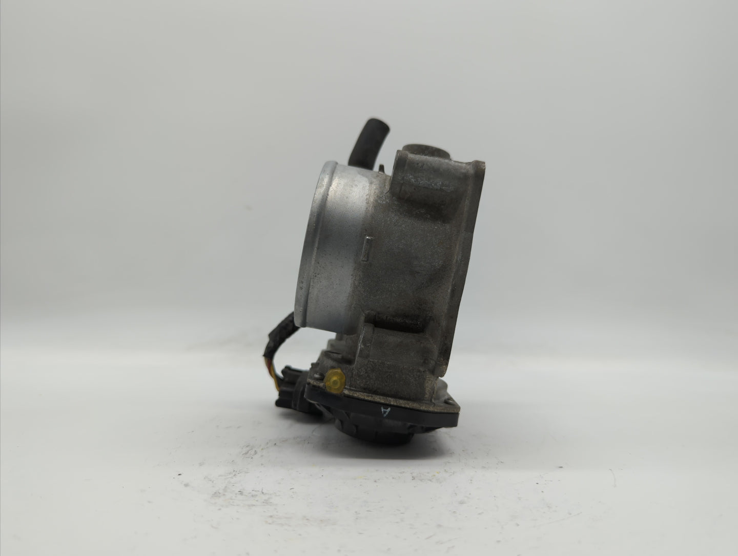 2007-2016 Toyota Sienna Throttle Body P/N:22030-0P050 22030-31030 Fits OEM Used Auto Parts - Oemusedautoparts1.com