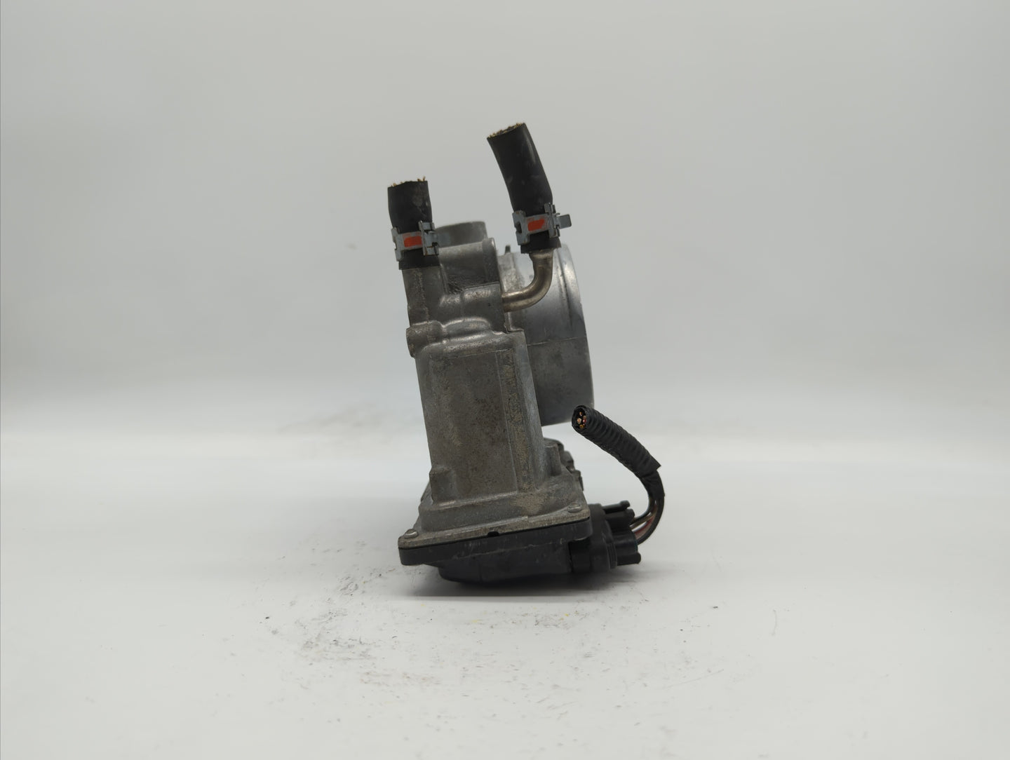 2007-2016 Toyota Sienna Throttle Body P/N:22030-0P050 22030-31030 Fits OEM Used Auto Parts - Oemusedautoparts1.com