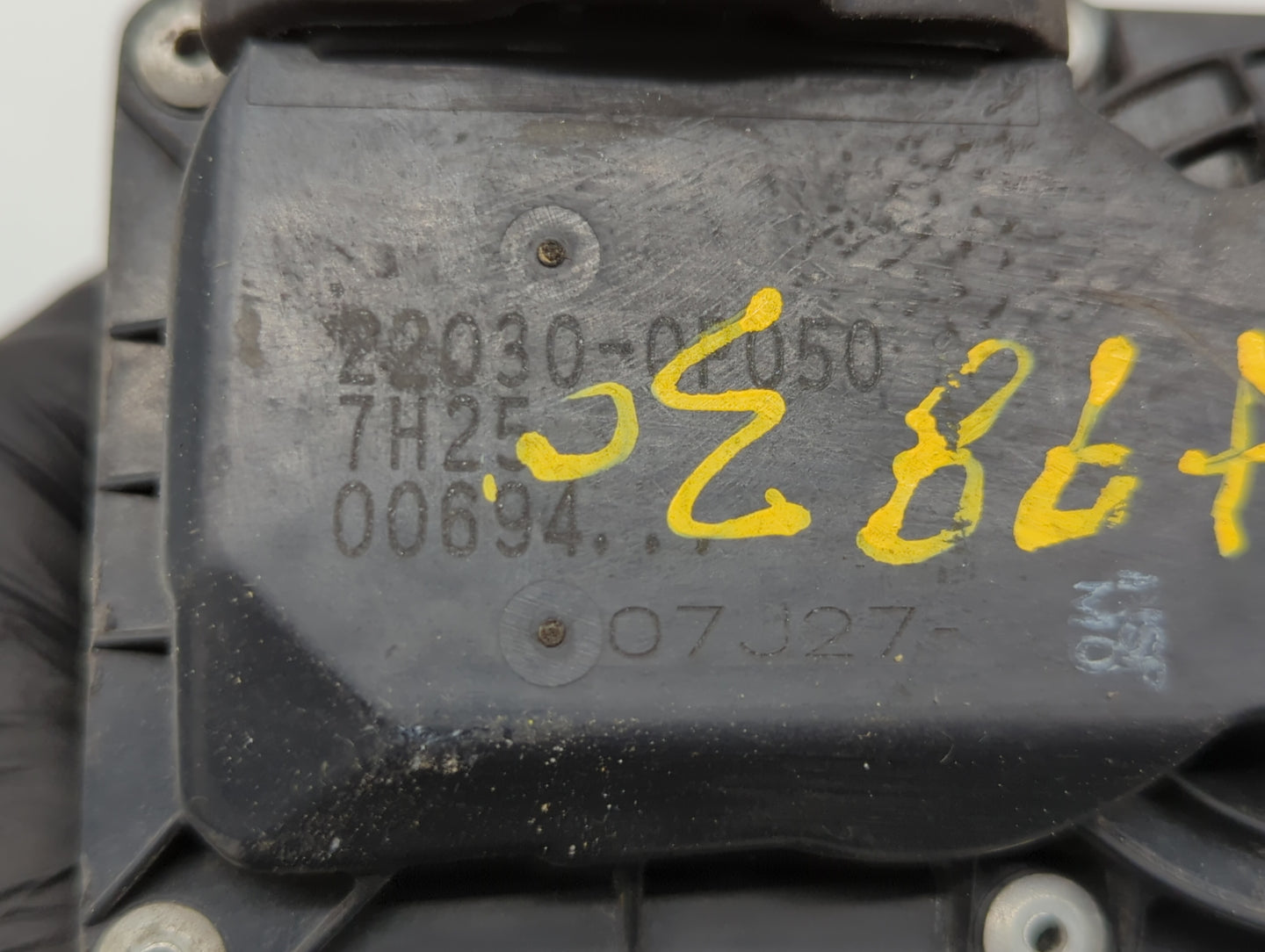 2007-2016 Toyota Sienna Throttle Body P/N:22030-0P050 22030-31030 Fits OEM Used Auto Parts - Oemusedautoparts1.com