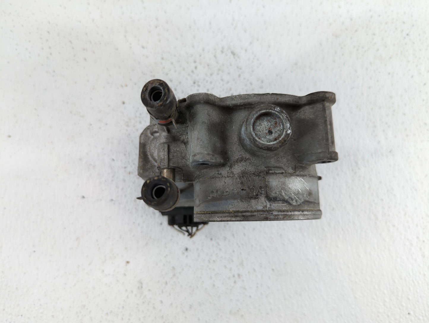 2007-2016 Toyota Sienna Throttle Body P/N:22030-0P050 22030-31030 Fits OEM Used Auto Parts - Oemusedautoparts1.com