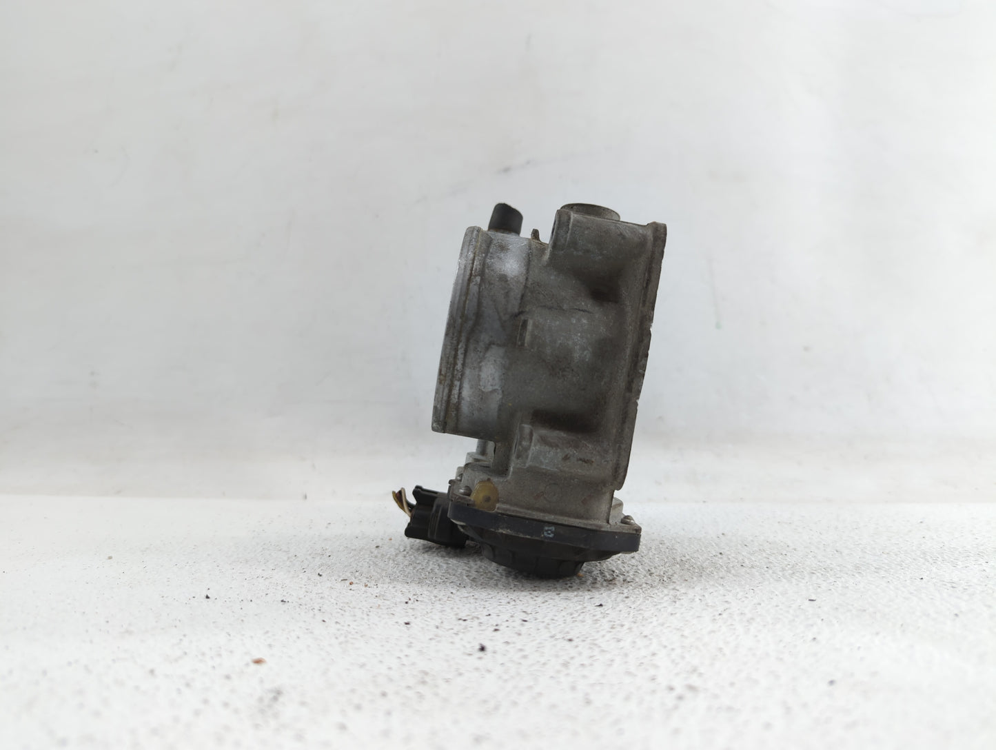 2007-2016 Toyota Sienna Throttle Body P/N:22030-0P050 22030-31030 Fits OEM Used Auto Parts - Oemusedautoparts1.com