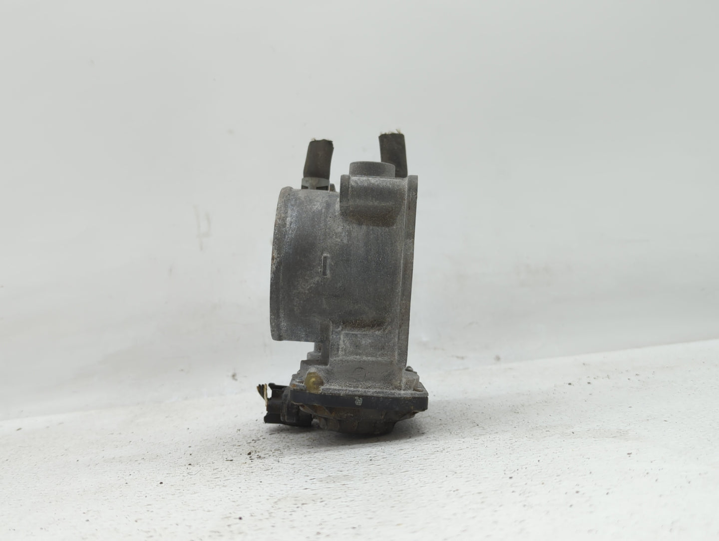 2007-2016 Toyota Sienna Throttle Body P/N:22030-0P050 22030-31030 Fits OEM Used Auto Parts - Oemusedautoparts1.com