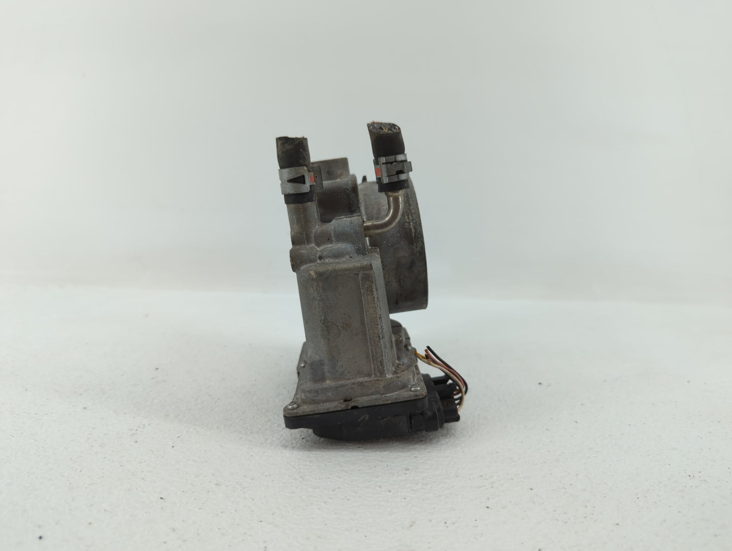 2007-2016 Toyota Sienna Throttle Body P/N:22030-0P050 22030-31030 Fits OEM Used Auto Parts - Oemusedautoparts1.com