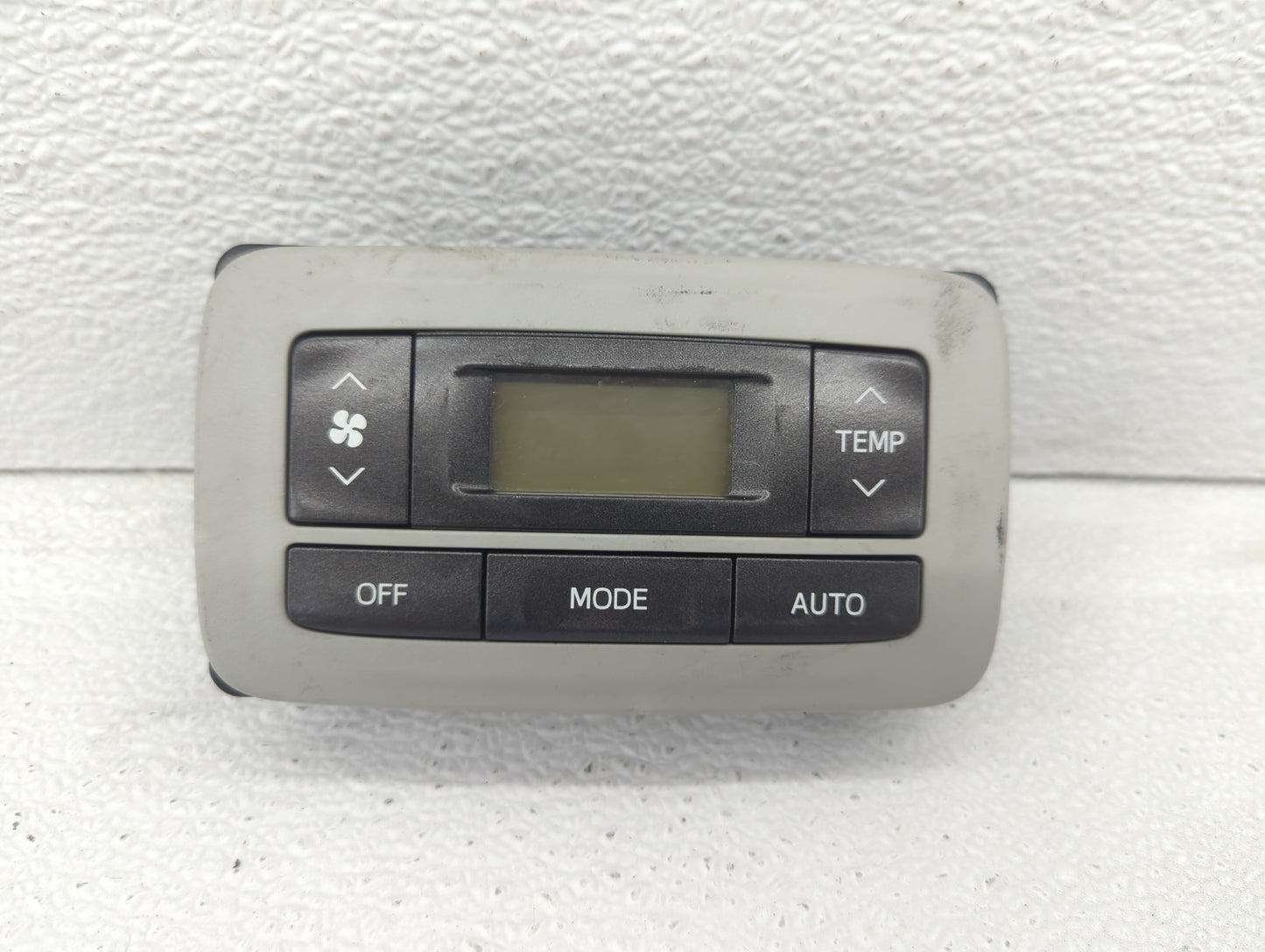 2015-2017 Toyota Sienna Climate Control Module Temperature AC/Heater Replacement P/N:55660-08050 55900-08200 Fits OEM Used A