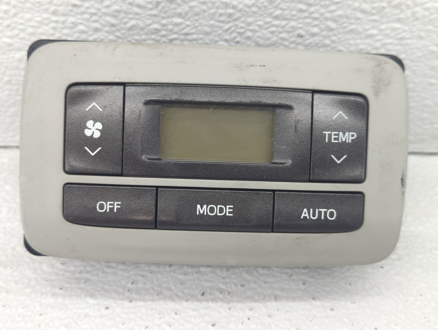 2015-2017 Toyota Sienna Climate Control Module Temperature AC/Heater Replacement P/N:55660-08050 55900-08200 Fits OEM Used A