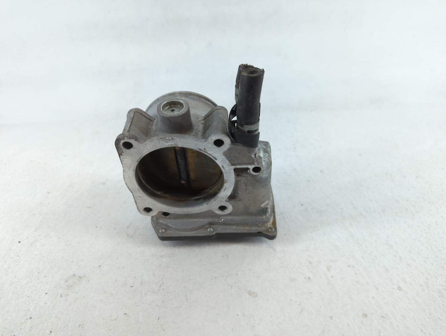 2007-2016 Toyota Sienna Throttle Body P/N:22030-0P050 Fits OEM Used Auto Parts - Oemusedautoparts1.com