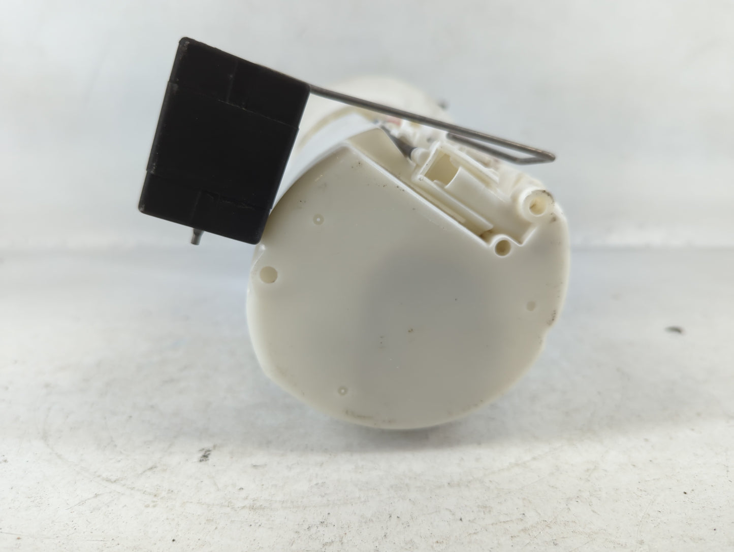 2015-2016 Toyota Sienna Electrical Gas Fuel Pump Assembly - Oemusedautoparts1.com
