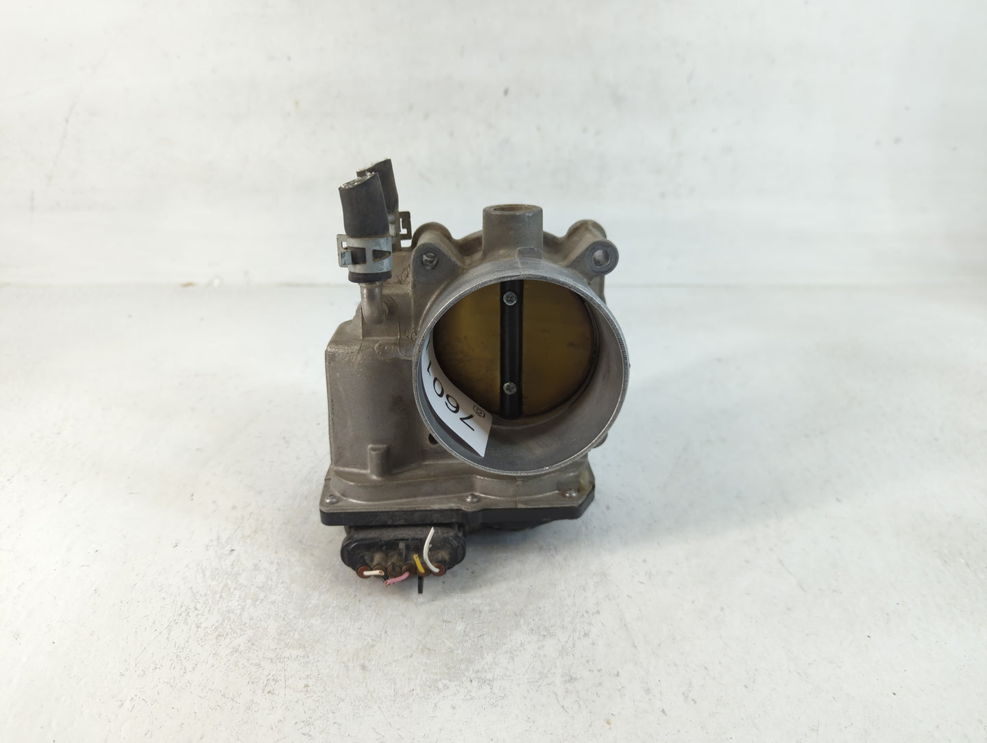 2007-2016 Toyota Sienna Throttle Body P/N:22030-0P050 Fits OEM Used Auto Parts - Oemusedautoparts1.com