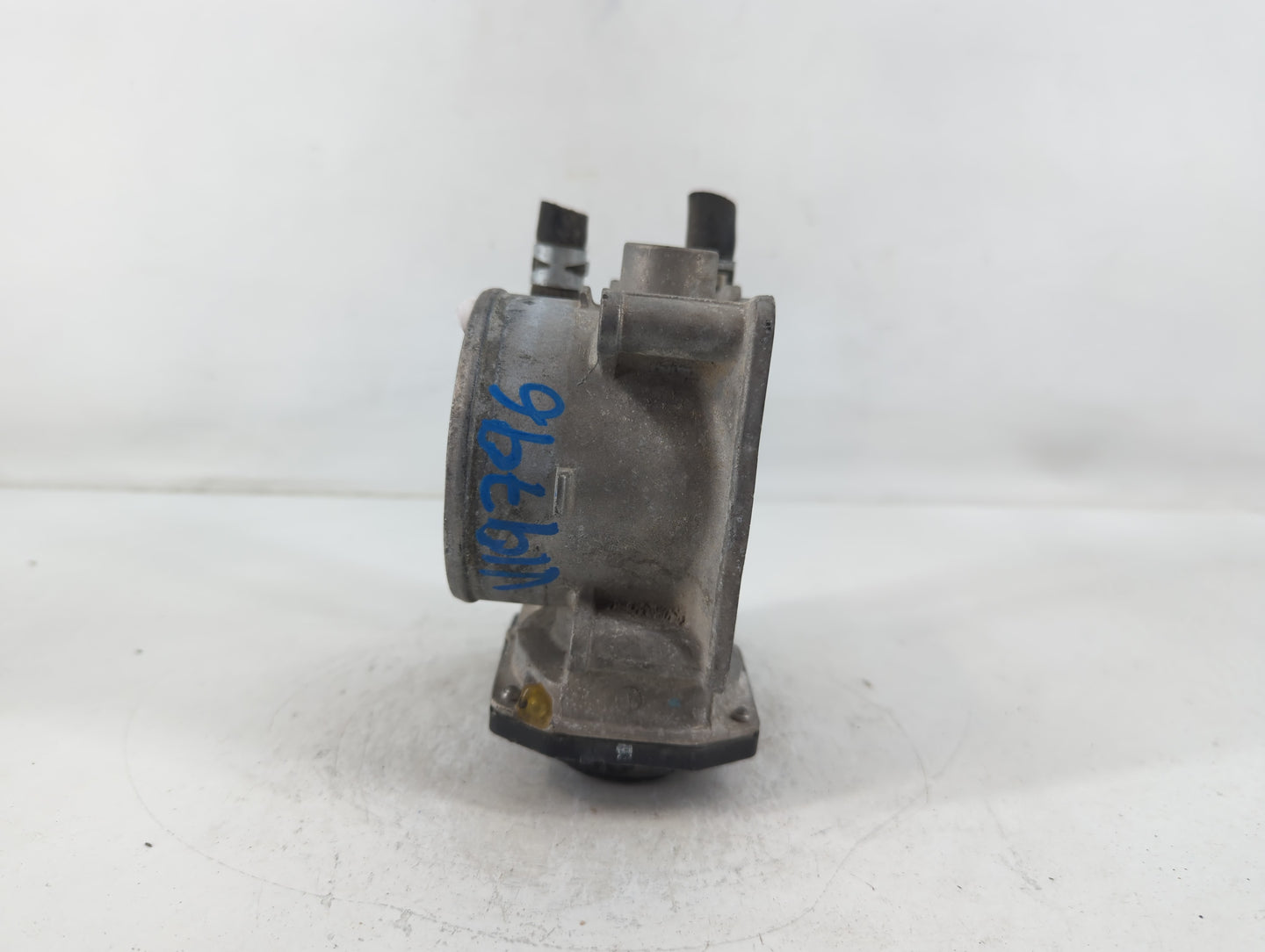 2007-2016 Toyota Sienna Throttle Body P/N:22030-0P050 Fits OEM Used Auto Parts - Oemusedautoparts1.com